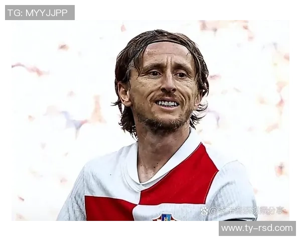 亚洲足球十大传奇球星退役:从绿茵场到新人生的精彩转变